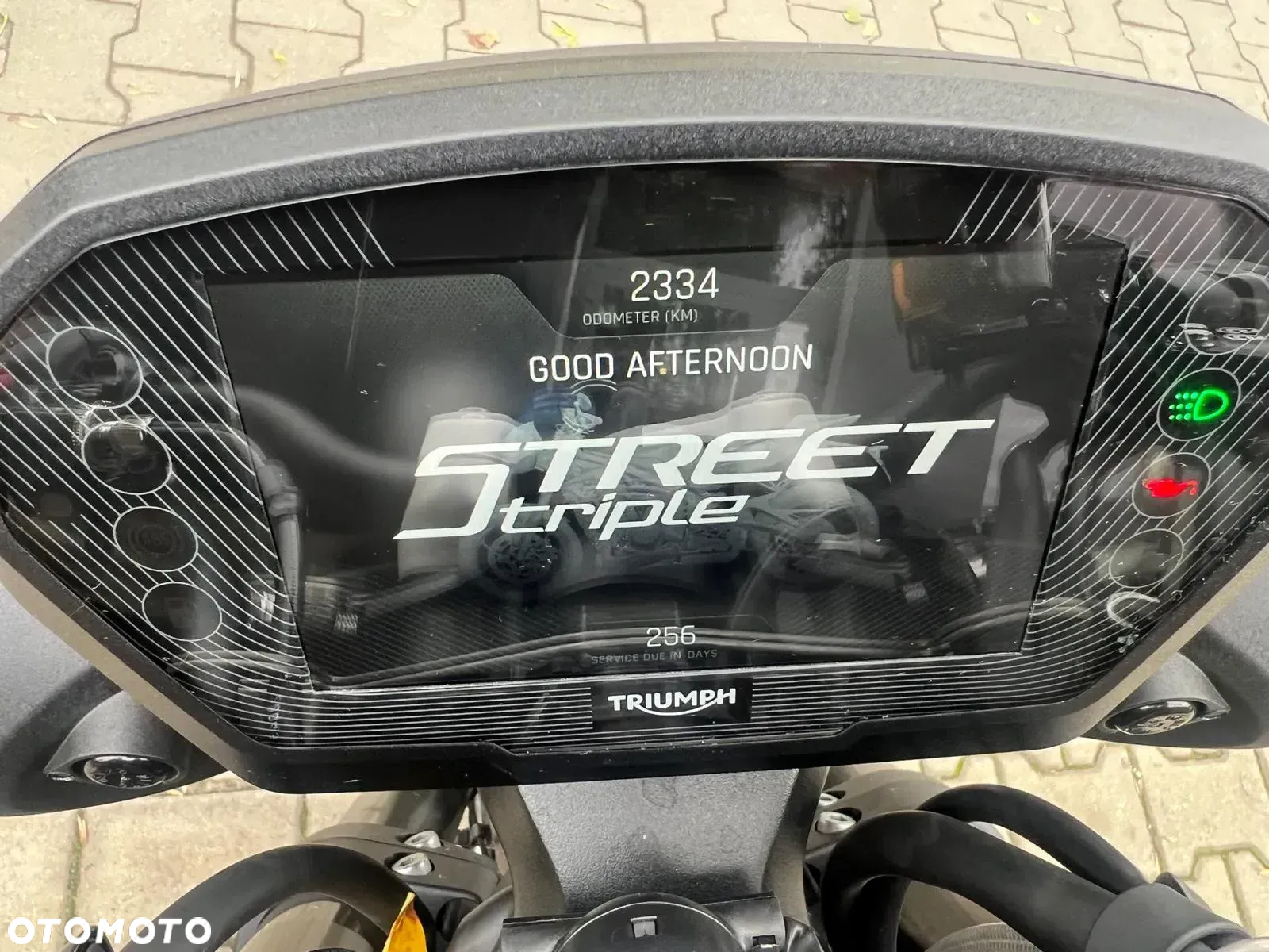Triumph Street Triple - 9