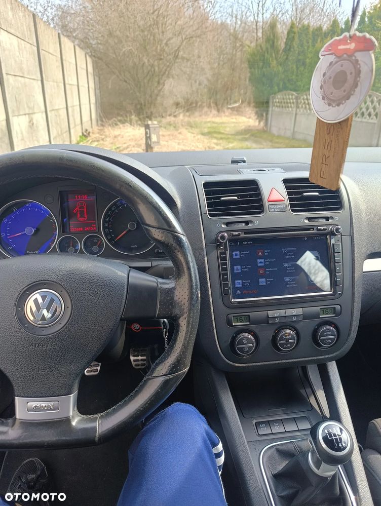 Volkswagen Golf 2.0 GTI - 8