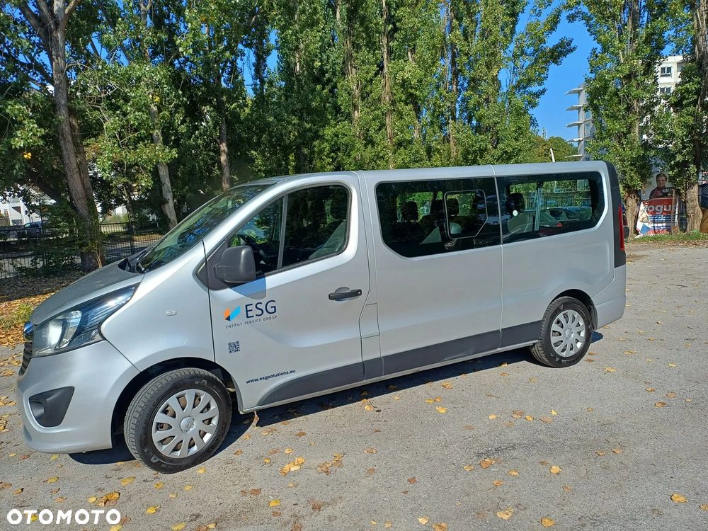 Opel Vivaro - 1