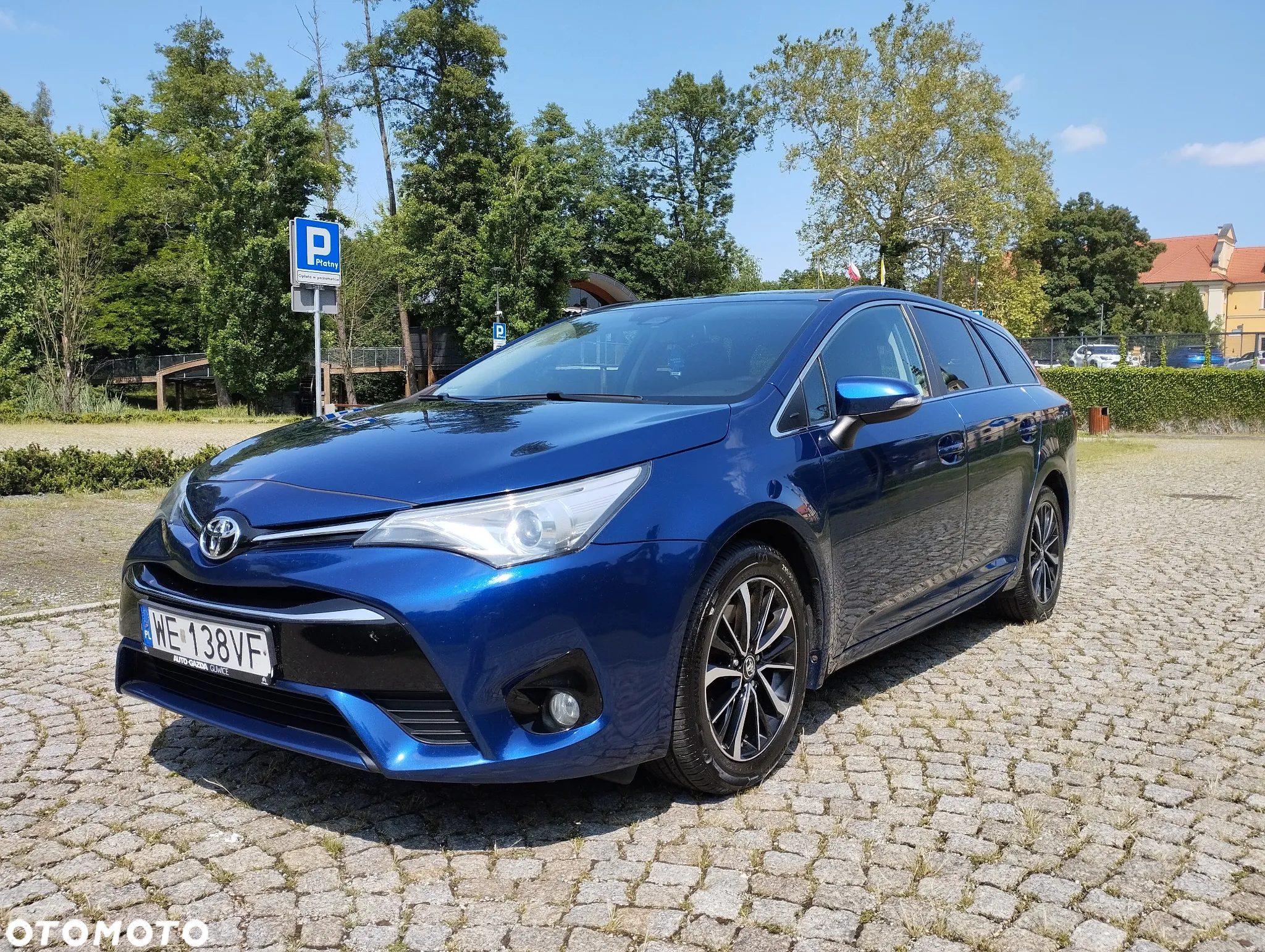 Toyota Avensis 2.0 D-4D Prestige - 3