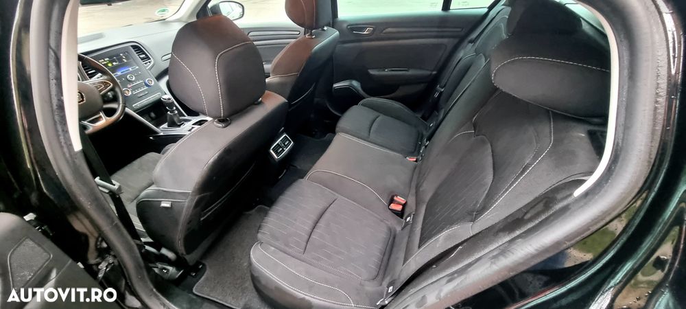Renault Megane BLUE dCi 115 INTENS - 9