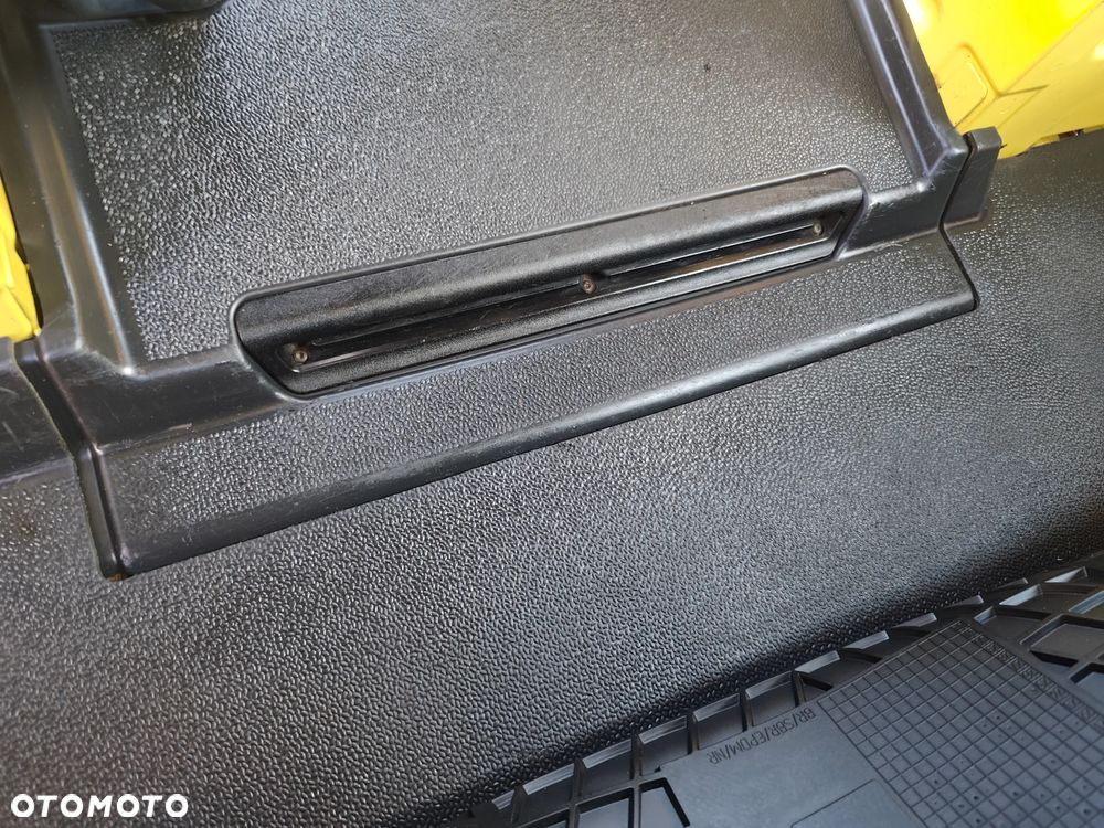Mercedes-Benz SPRINTER 317 CDI 170KM MAXI LONG DOKA 6OSOBOWA SKRZYNIA KAMERA KLIMATRONIC NAVI COMMAND INTERNET HAK 3500 KG TEMPOMAT cały w oryginale Fotele KOMFORTY podgrzewane - 34