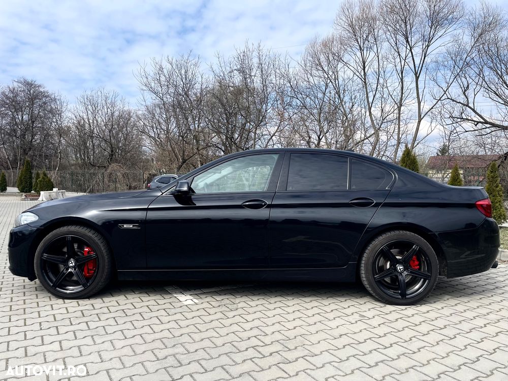 BMW Seria 5 525d Aut. Luxury Line - 4