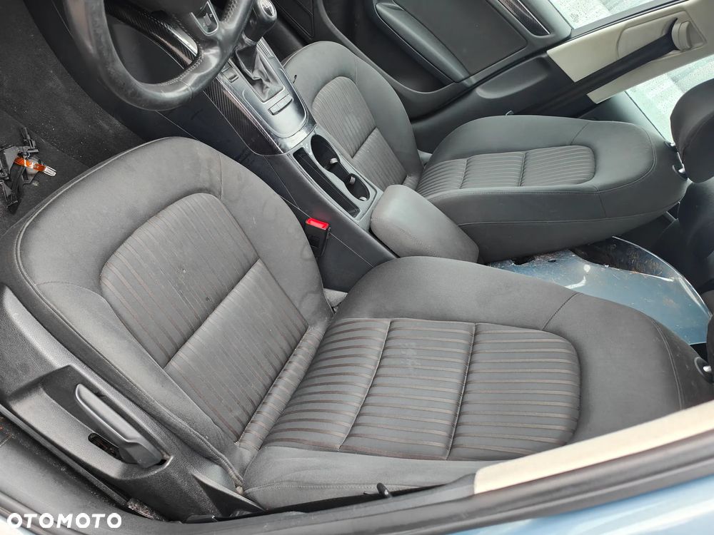 AUDI A4 B8 11r SEDAN FOTELE KANAPA BOCZKI - 1