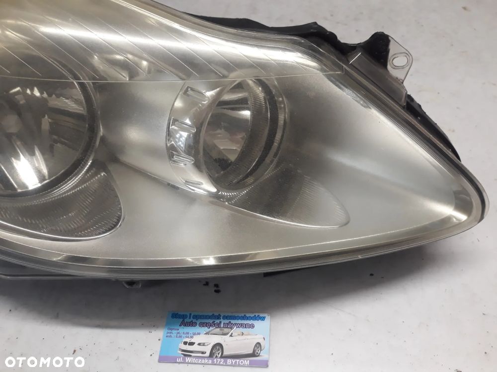 LAMPA PRAWY PRZÓD OPEL CORSA D 2010r HB 3D  89391390 - 2
