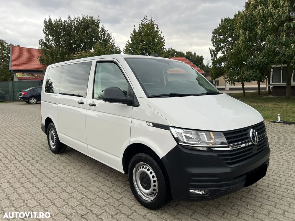 Volkswagen Caravelle - 2