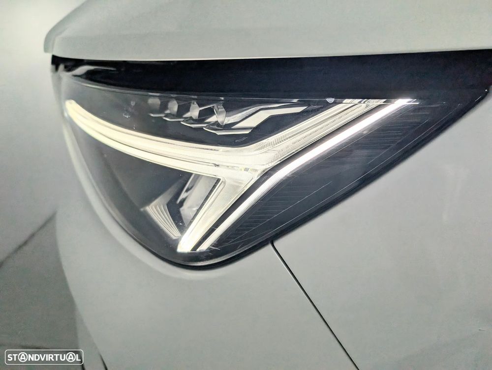 Volvo XC 40 Recharge Core - 15