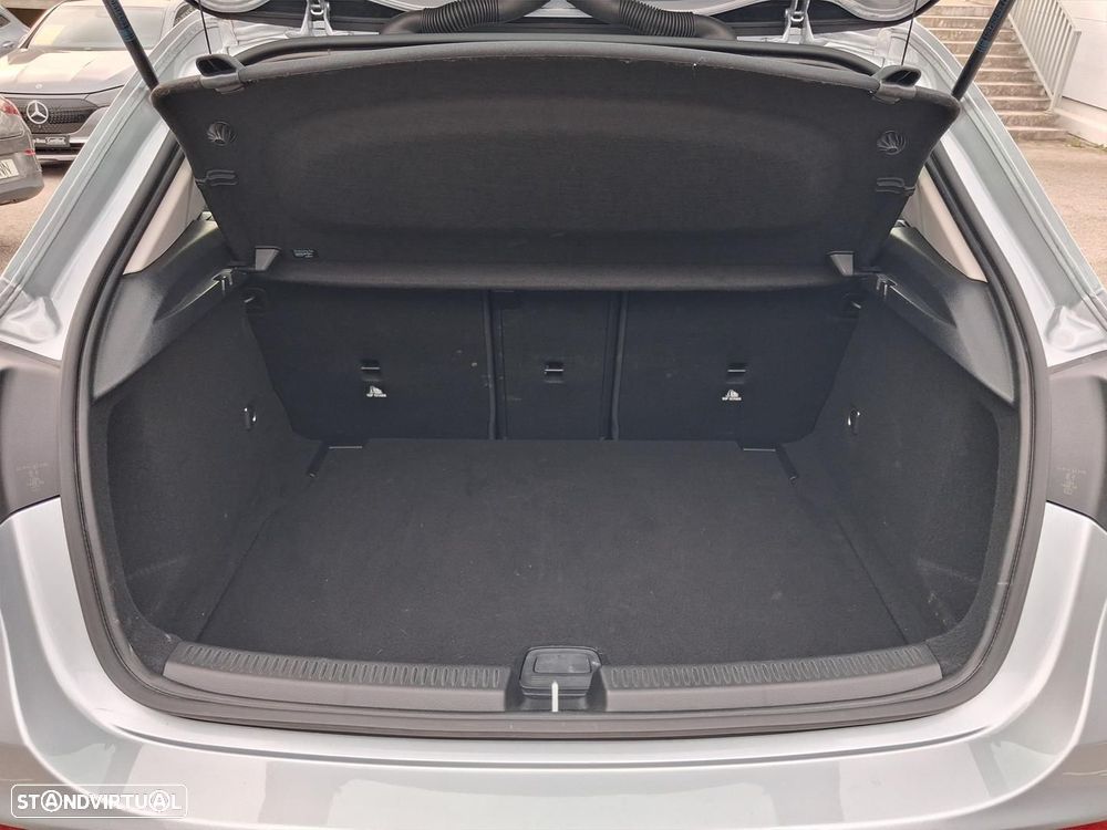Mercedes-Benz A 200 Standard - 12