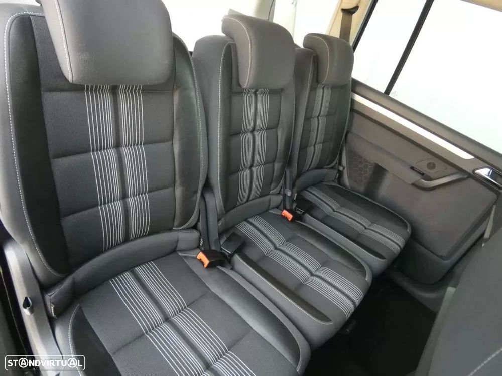 VW Touran 2.0 TDI DPF BlueMotion MATCH - 20