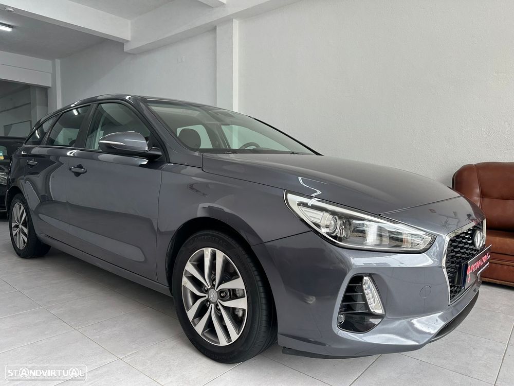 Hyundai i30 CW - 10