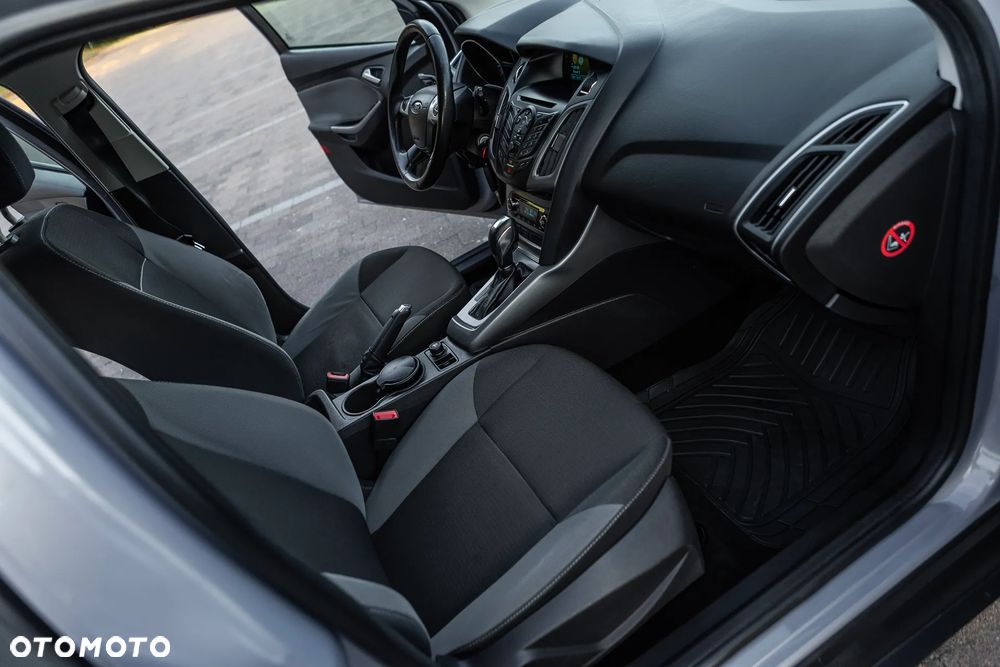 Ford Focus - 28