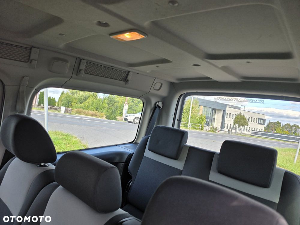 Volkswagen Caddy 1.6 (7-Si.) Edition 30 - 18