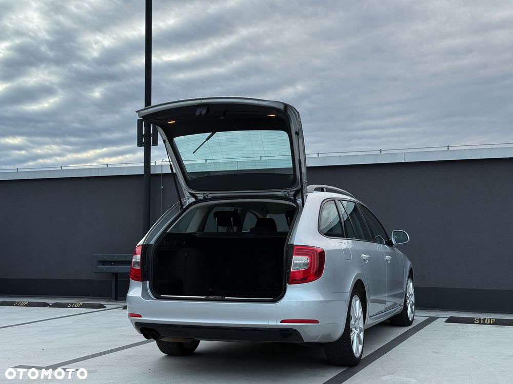Skoda Superb 1.8 TSI Active DSG - 23