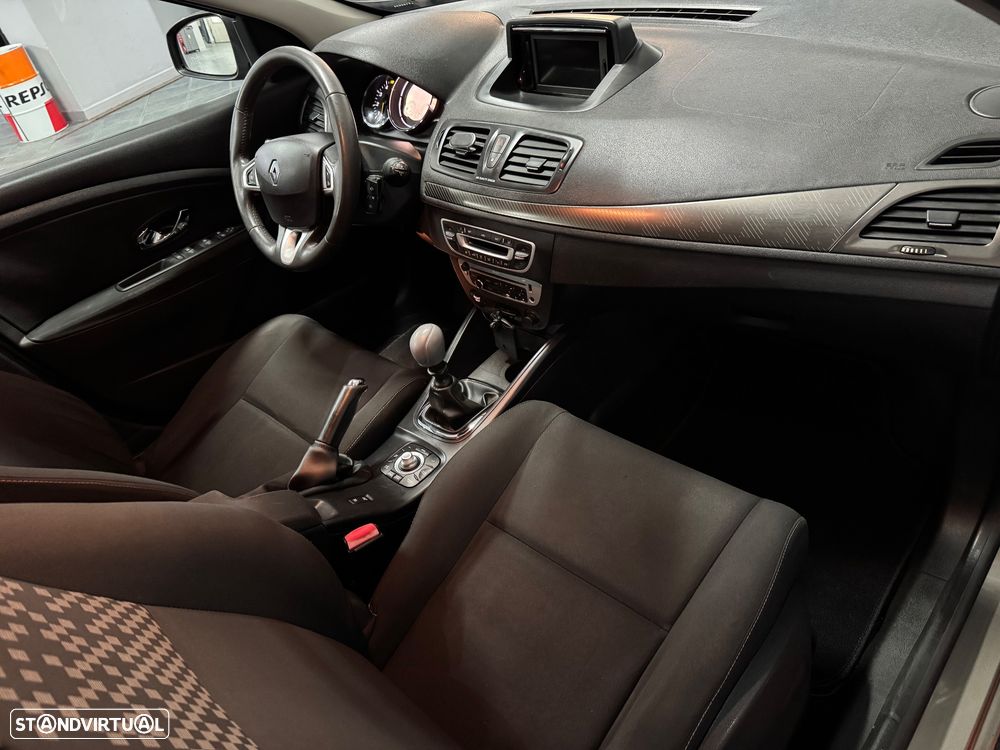 Renault Mégane Sport Tourer 1.5 dCi Dynamique SS - 12