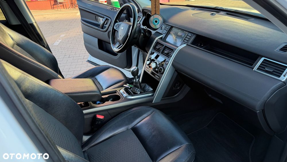 Land Rover Discovery Sport 2.0 eD4 HSE - 11