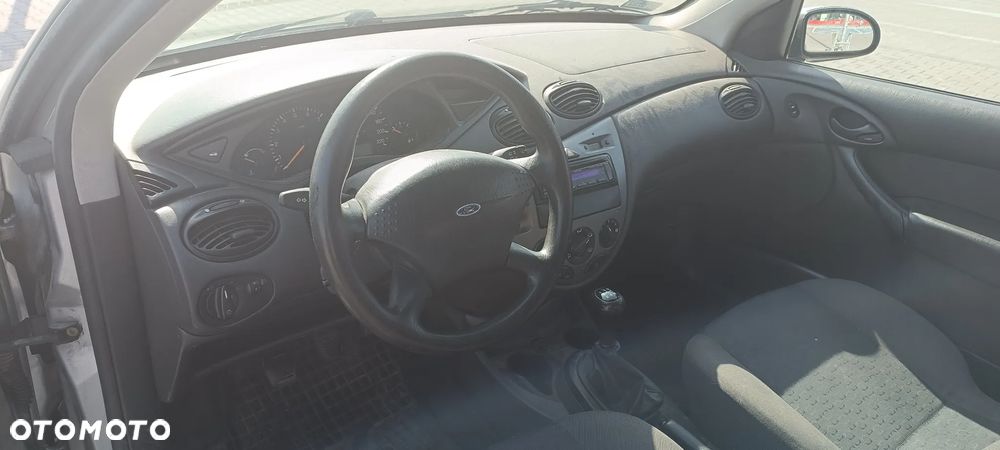 Ford Focus 1.4 Ambiente - 7