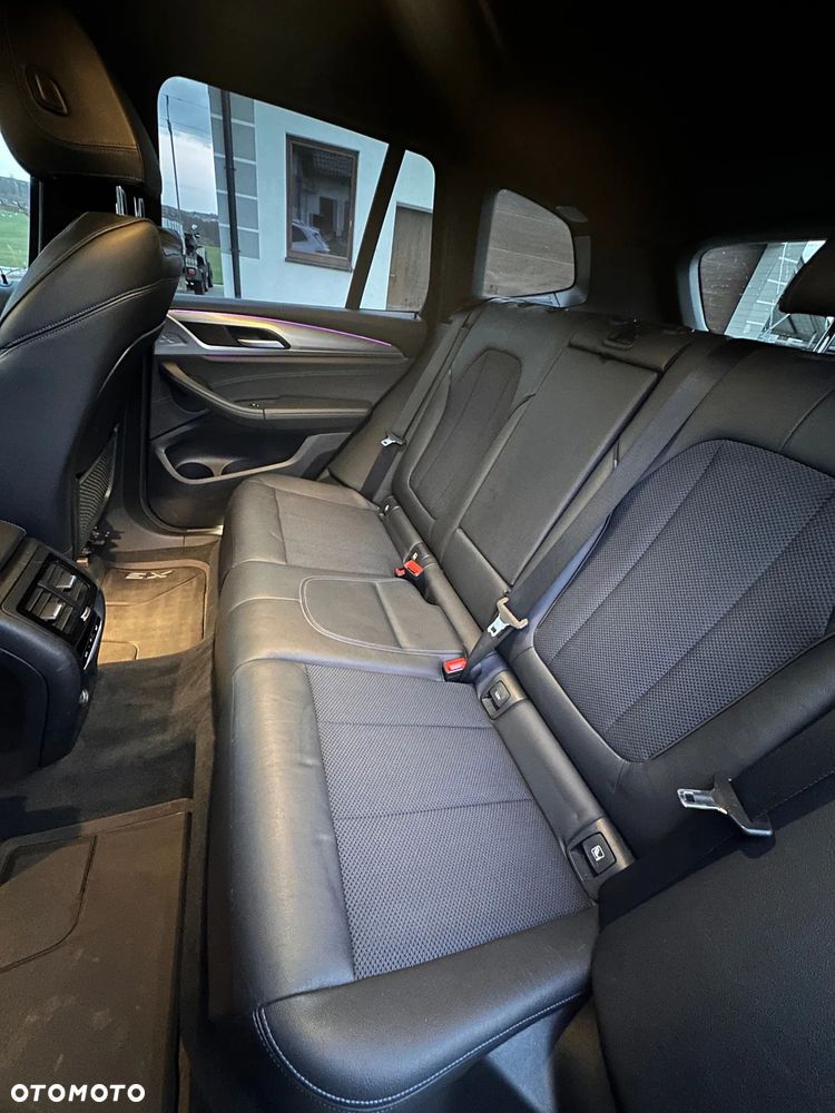 BMW X3 xDrive20d - 10
