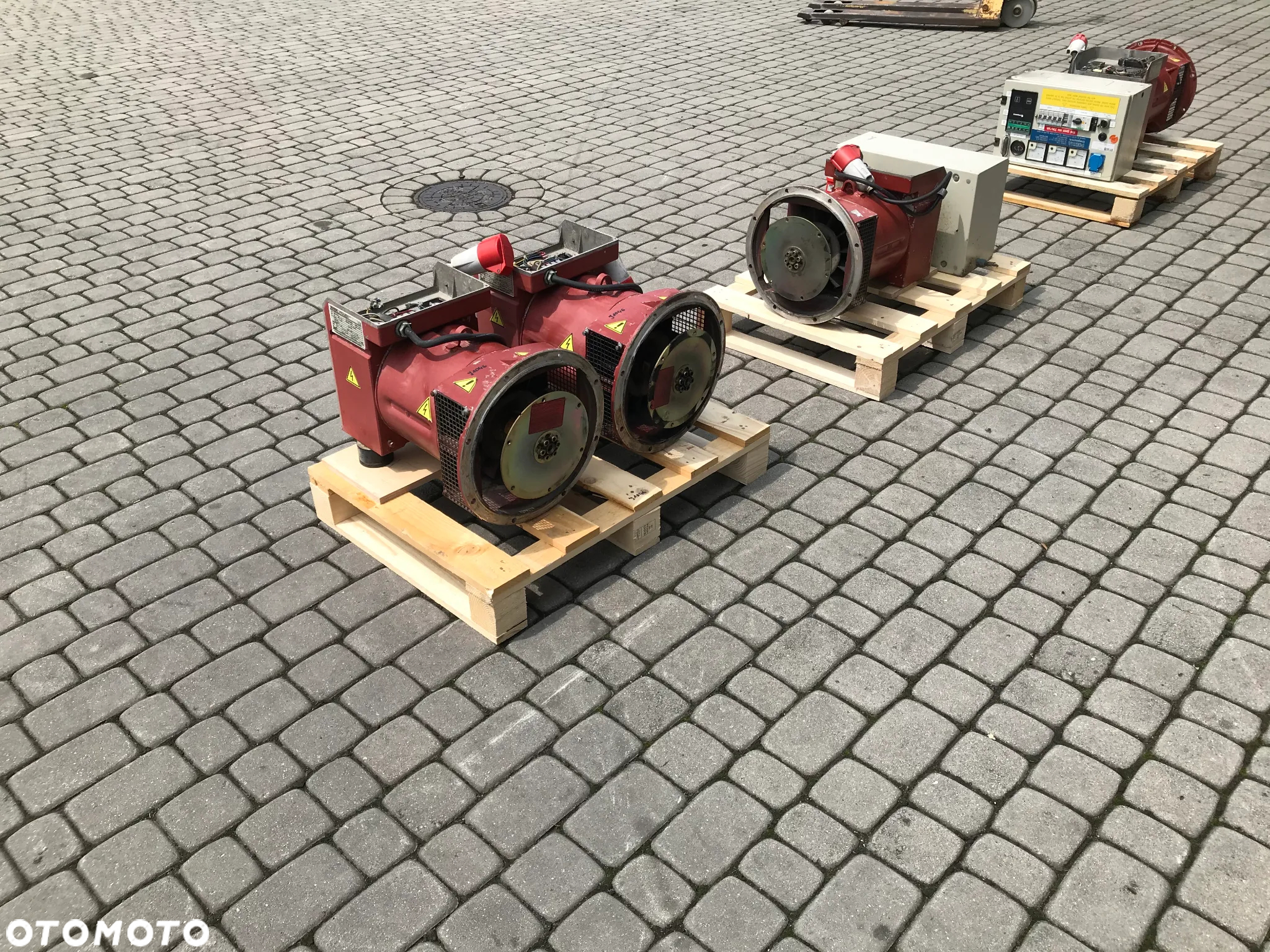 PRĄDNICA GENERATOR MECC ALTE SPA ECO 32-2S/4 9,6 KVA - 3