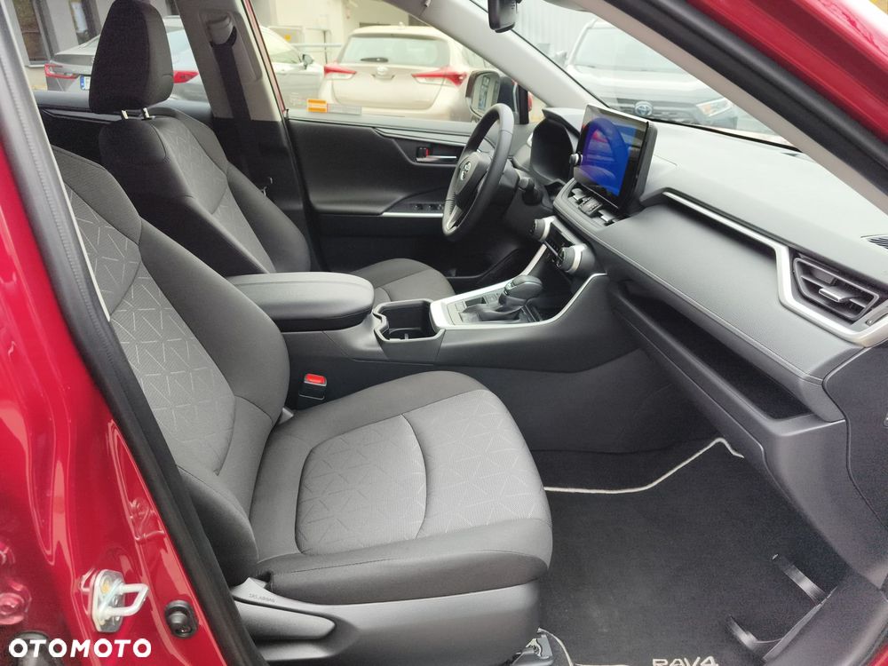 Toyota RAV4 - 9
