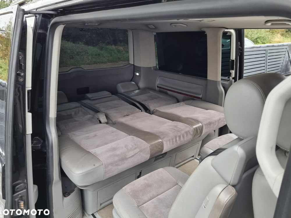 Volkswagen Multivan - 12