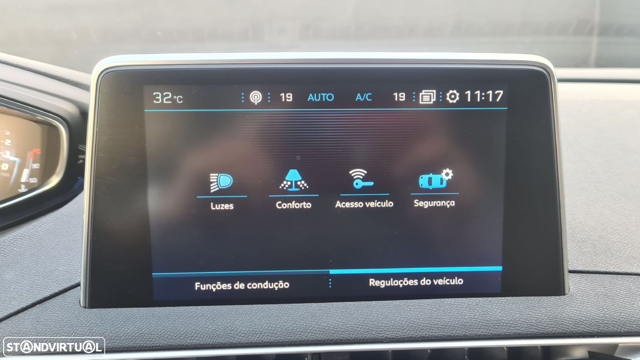 Peugeot 5008 1.5 BlueHDi Allure EAT8 - 32
