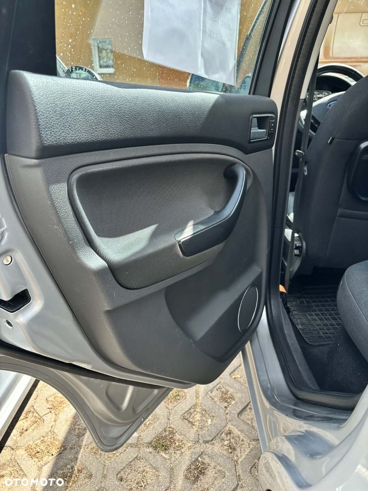 Ford C-MAX 1.8 Titanium - 19