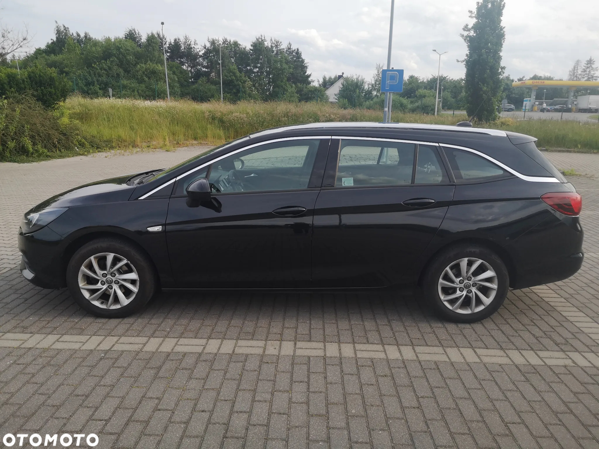 Opel Astra V 1.2 T Elegance S&S - 4