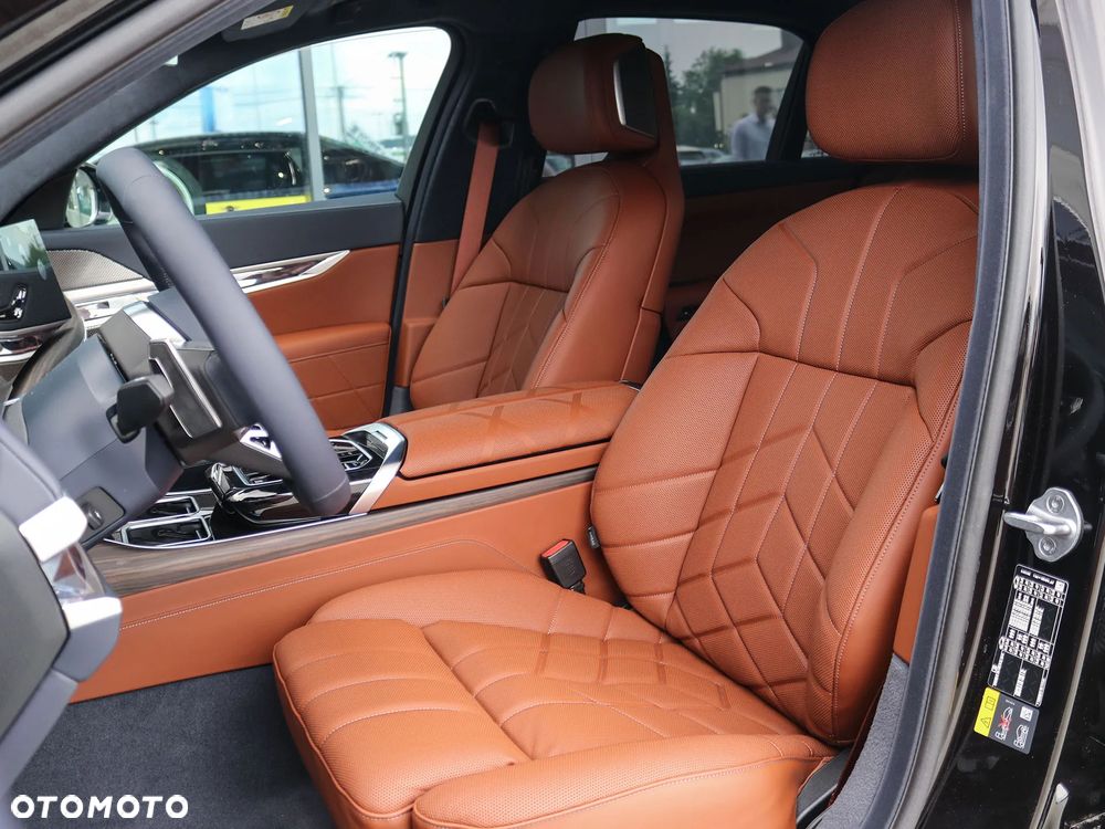 BMW Seria 7 750e PHEV xDrive M Sport sport - 12