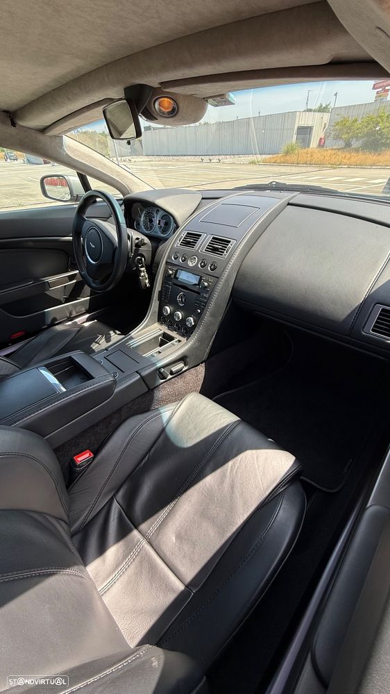Aston Martin Vantage Coupe Sportshift - 19