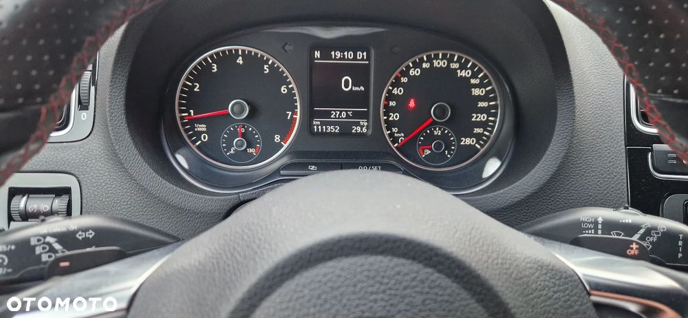 Volkswagen Polo 1.4 DSG GTI - 22