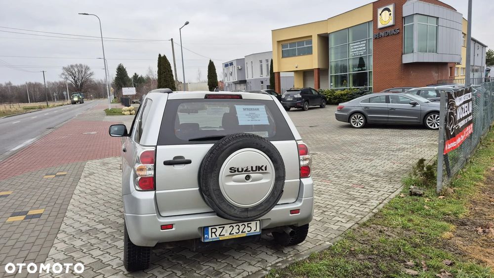 Suzuki Grand Vitara 1.6 - 4