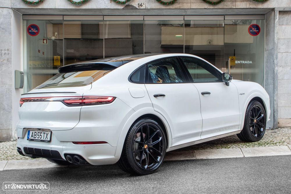 Porsche Cayenne Coupé E-Hybrid - 54