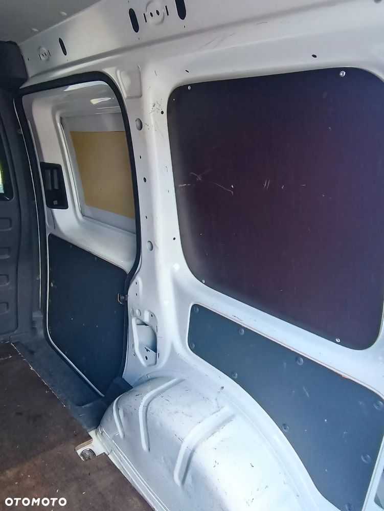 Volkswagen Caddy Comfortline - 17