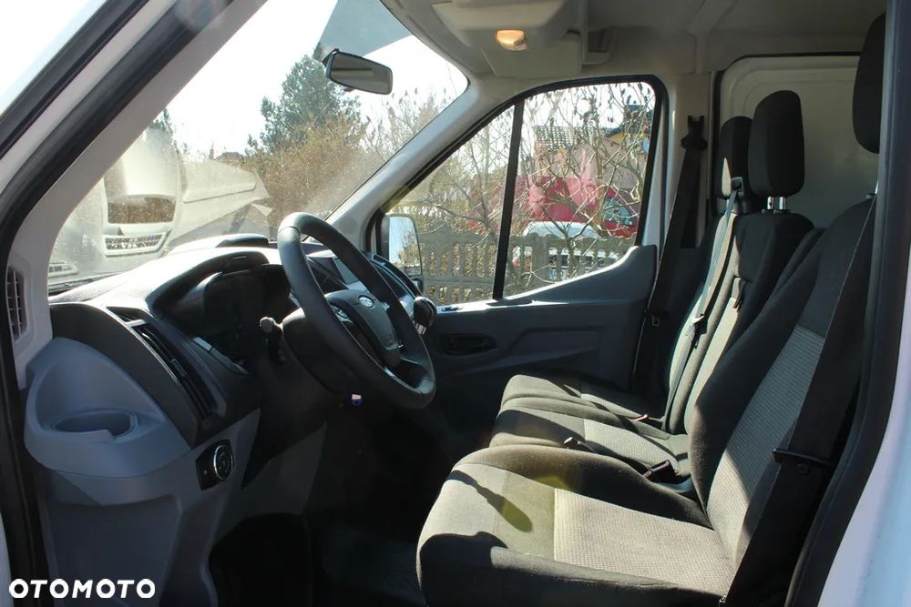 Ford Transit - 11