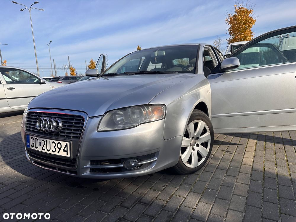 Audi A4 Limousine - 16