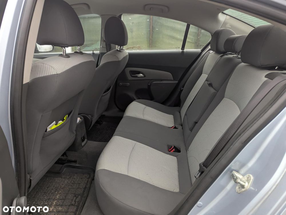 Chevrolet Cruze - 6