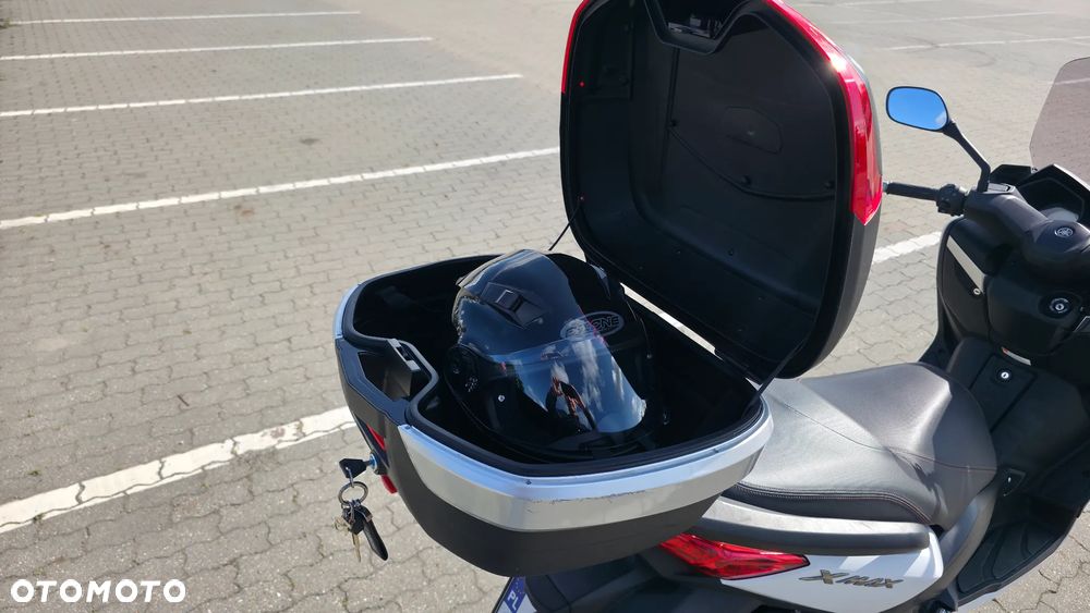 Yamaha X-max - 16