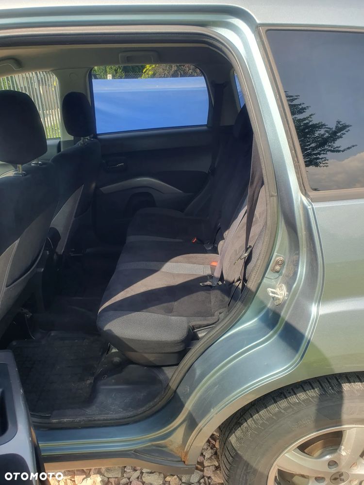 Mitsubishi Outlander 2.0 DID Intense - 20