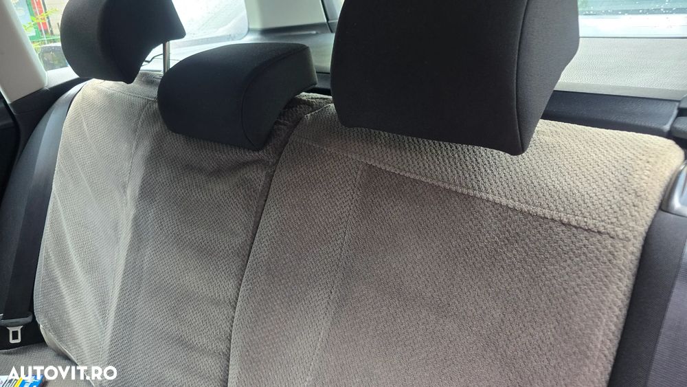 Volkswagen Passat 2.0 TDI Comfortline - 14