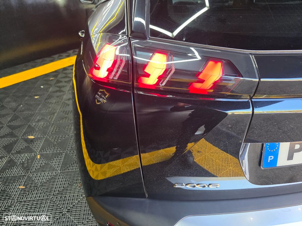 Peugeot 2008 1.5 BlueHDi Allure Pack EAT8 - 18