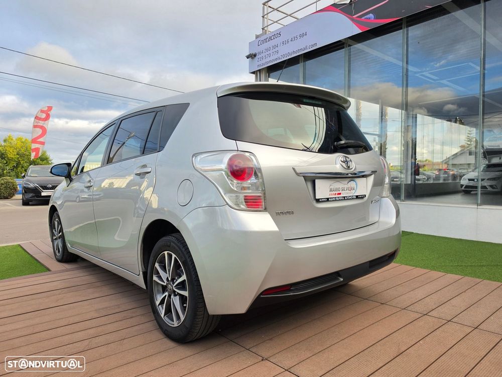 Toyota Verso 1.6 D-4D Comfort - 14