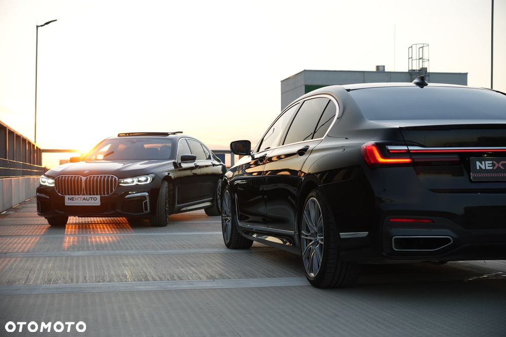 BMW Seria 7 750Li xDrive sport - 39