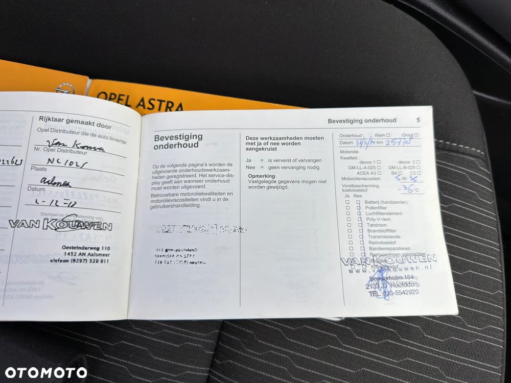 Opel Astra 1.4 Cosmo - 31