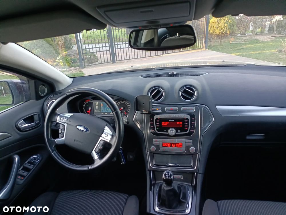 Ford Mondeo 2.0 Titanium - 12