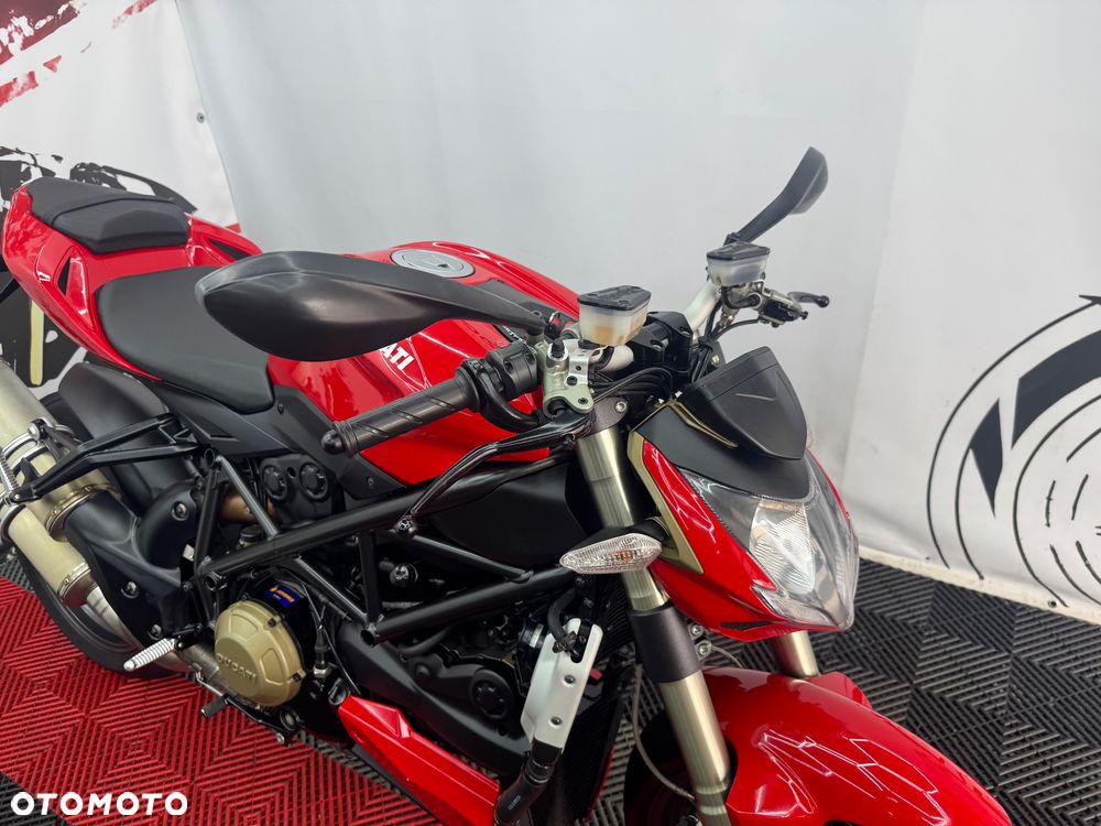 Ducati Streetfighter 1098 - 32