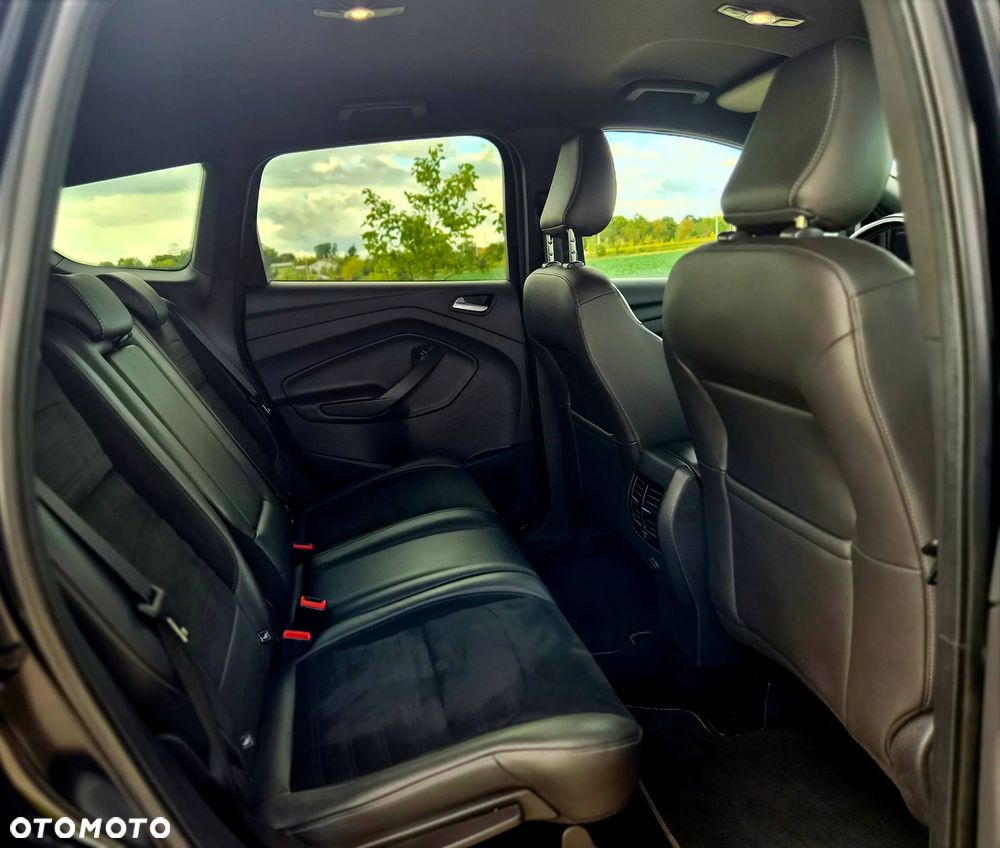 Ford Kuga - 19