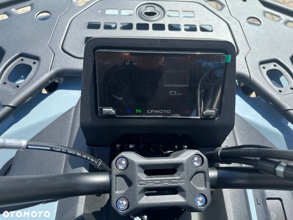 CFMoto CForce - 12