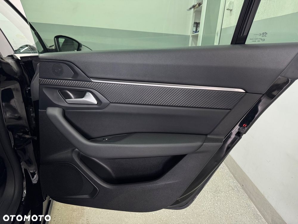 Peugeot 508 BlueHDi 130 EAT8 Allure - 28