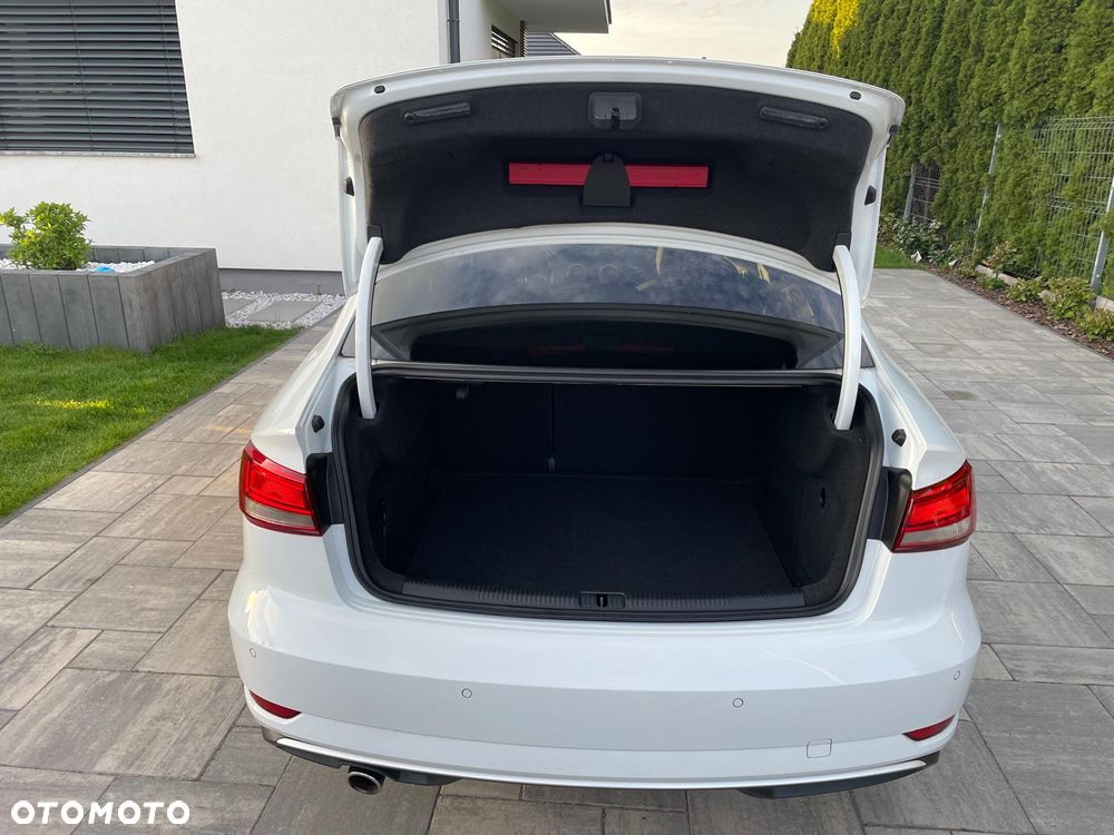 Audi A3 Limousine 1.6 TDI (clean diesel) Attraction - 15