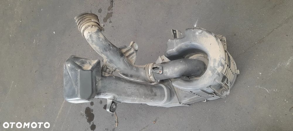 Obudowa filtra powietrza Nissan Cabstar, Maxity !! - 1